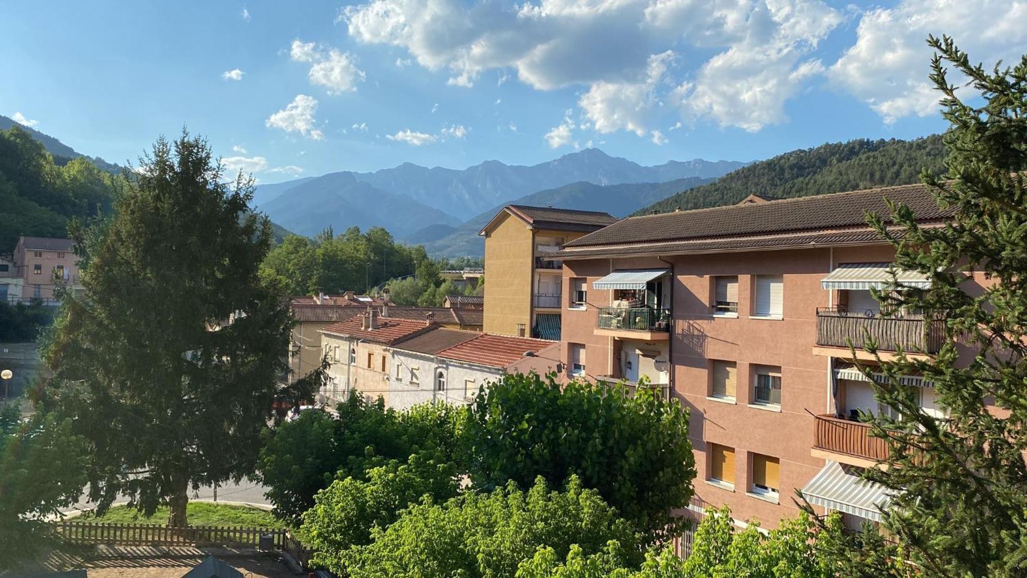 Apartamento Gold Cadi Гвардиола-де-Берга Экстерьер фото